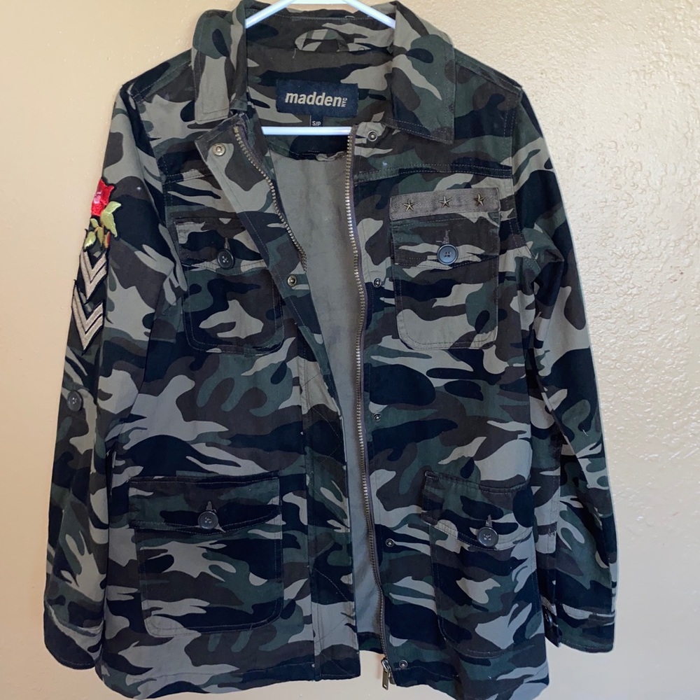 Camouflage oversized jacket